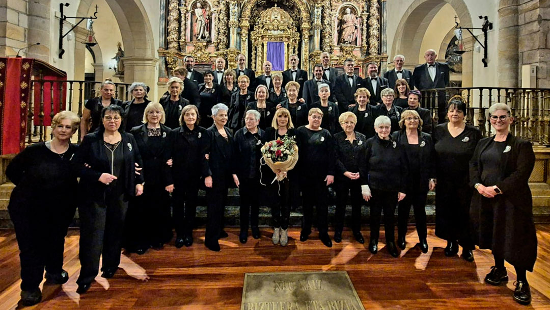 Concierto de Semana Santa:  Santikutz Abesbatza. 28 de marzo, sábado, a las 20:00 horas en la Parroquia