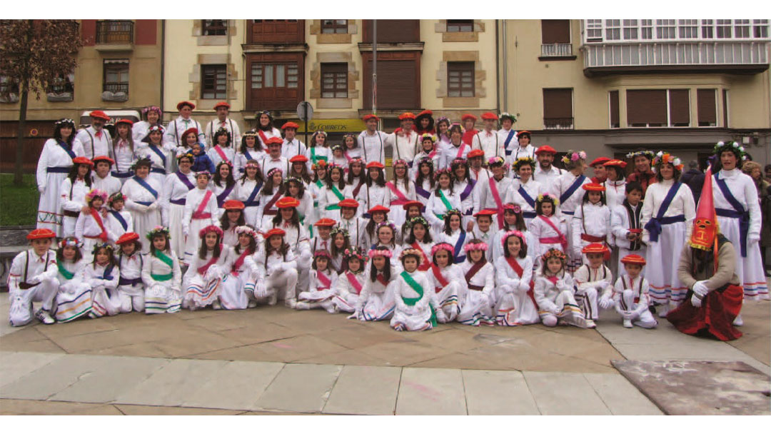 Comparsa del Domingo de Carnaval 2027: Lapurdiko Inauteria. Primer ensayo el 4 de noviembre en el local de Sustraiak