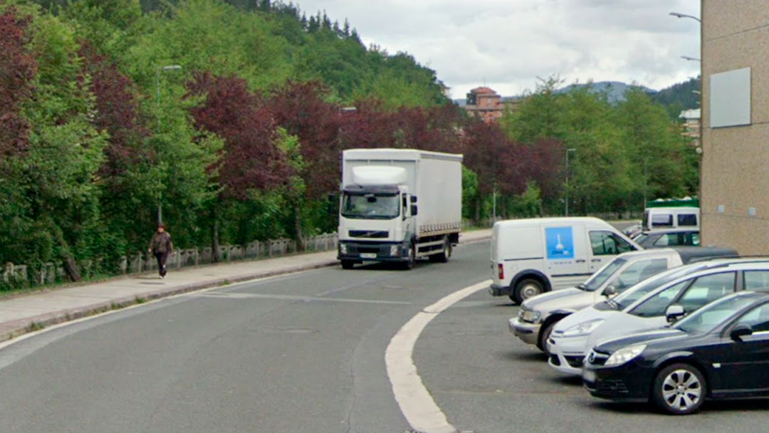 Oharra herritarrei: Aldaketak trafikoan eta aparkaleku gehiago Bikuña industrialdean