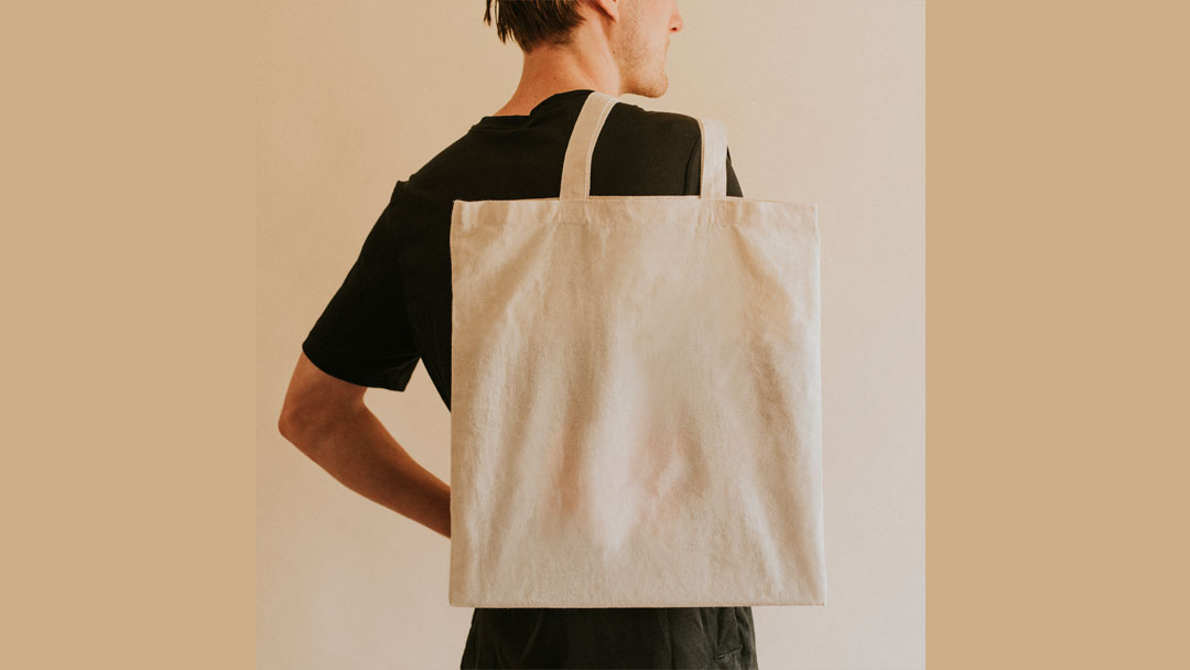 Iratzarri elkarteak sormen tailerra antolatu du zure "tote bag"-a diseinatzeko