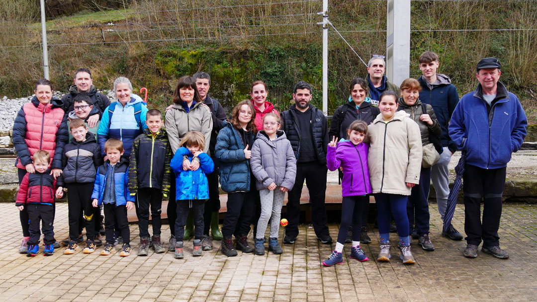 Zuhaitz Eguna giro ederrean ospatu da Antzumaritzen