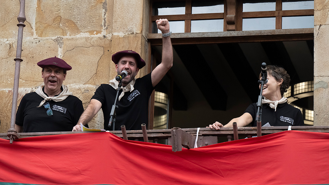 Santikutzak 2026. Publicación de los primeros álbumes fotográficos