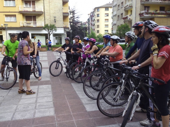 Curso dirigido a adultos, para aprender a andar en bici