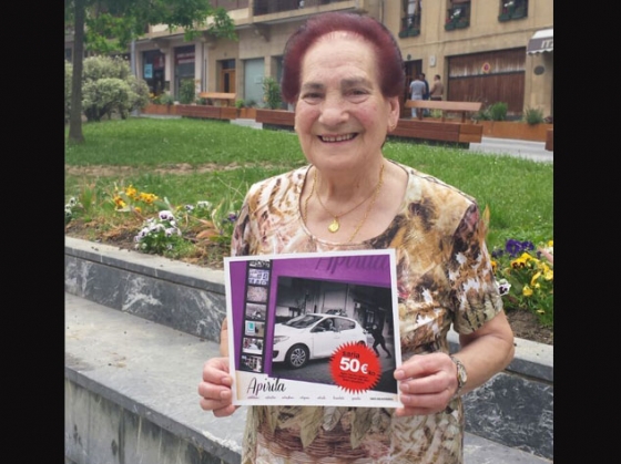 Mertxe Ollo ha sido la ganadora del sorteo de abril correspondiente al concurso del calendario