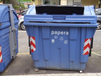 Recogida de cartón comercial