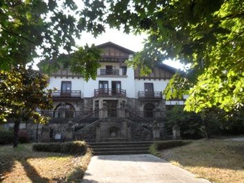 Inaugurazio jendetsua izan zuen Agirre‐Etxeberri parkeak