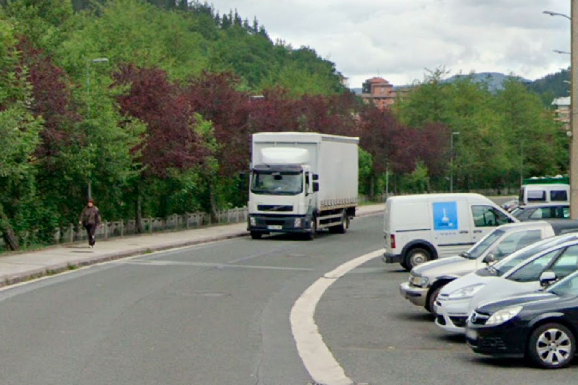 Oharra herritarrei: Aldaketak trafikoan eta aparkaleku gehiago Bikuña industrialdean