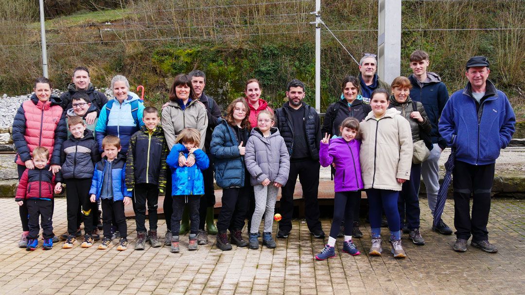 Zuhaitz Eguna giro ederrean ospatu da Antzumaritzen